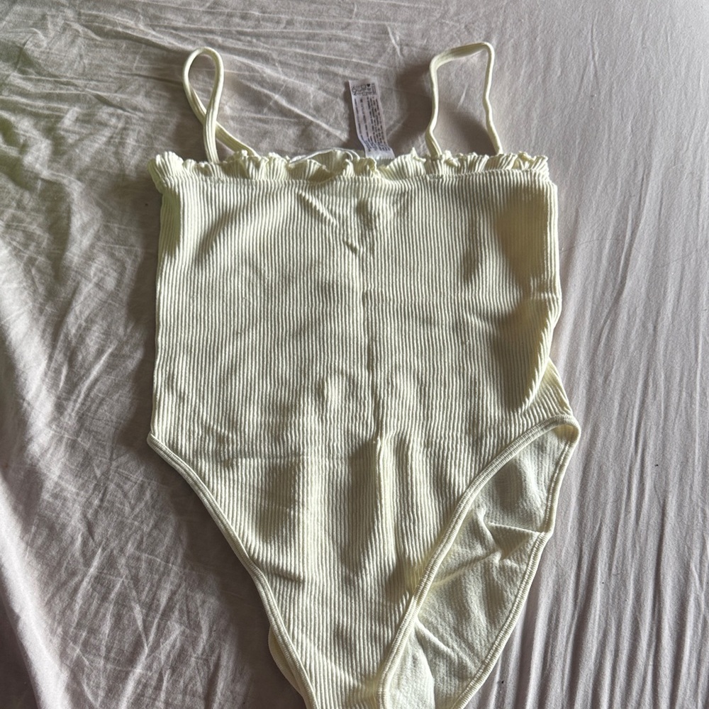 Zara Cream Ribbed Bodysuit